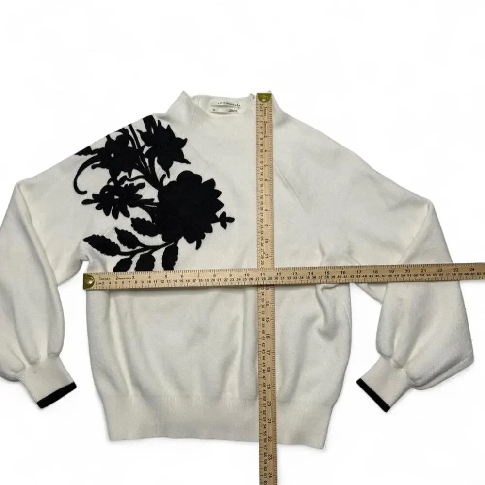 Anthropologie Applique Mock White/Black Embroidered Floral Sweater Top Size XS - Picture 3 of 7